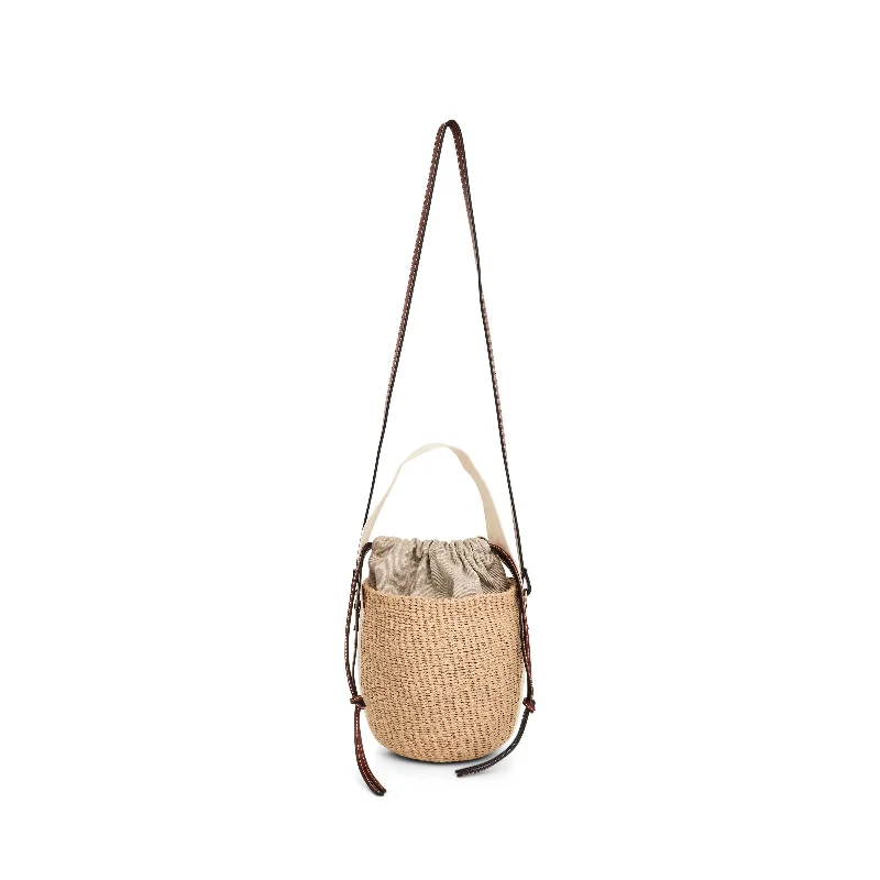 Metallic Bucket Bag in Rose Gold with Chain Strap for a Trendy Party LookSmall Woody Basket Shoulder Bag in White