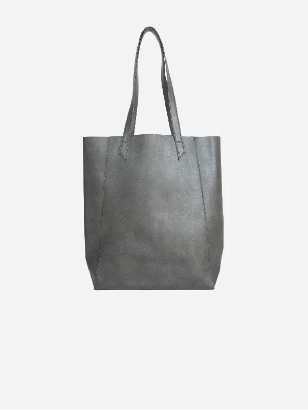 Metallic Tote Bag in Rose Gold with Chain Handles for a Glamorous Night OutBasic Vegan Leather Everyday Tote Bag | Grey