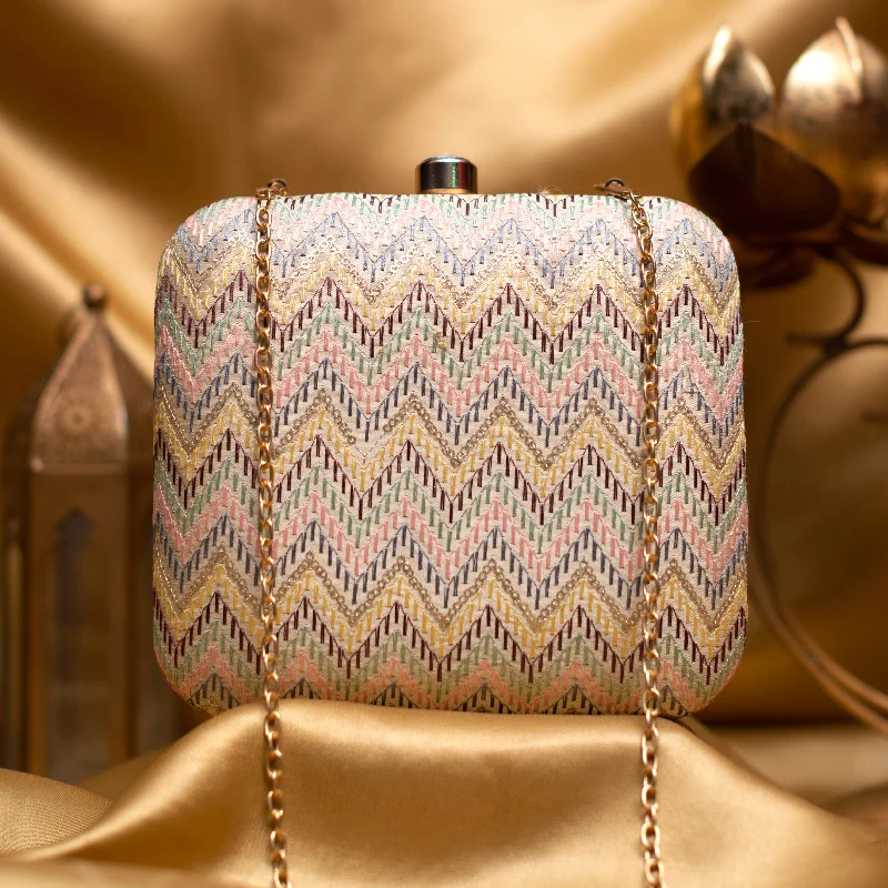 Women's Embroidered Silk Evening Bag in Navy for WeddingsBeige Zigzag Pattern Thread Embroidery Clutch