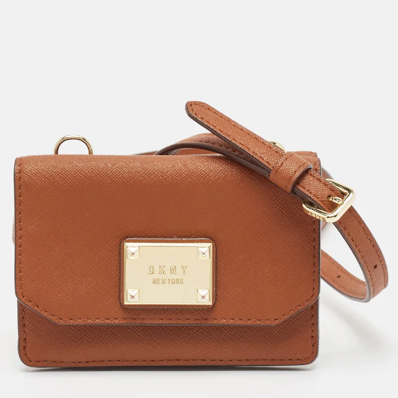 Quilted Leather Crossbody Bag in Cream for a Classic and Elegant AppearanceDkny Brown Leather Xs Crossbody Bag