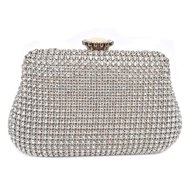 Quilted Leather Evening Bag in Gray for Sophisticated EventsMetro-20302723