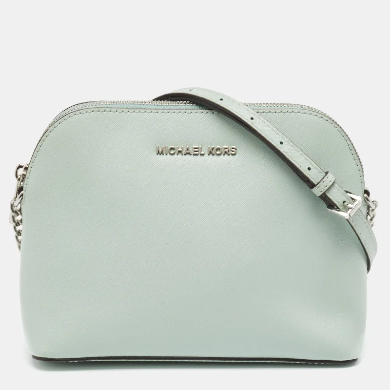 Quilted Leather Crossbody Bag in Cream for a Classic and Elegant AppearanceMichael Kors Mint Green Patent Leather Medium Cindy Dome Crossbody Bag