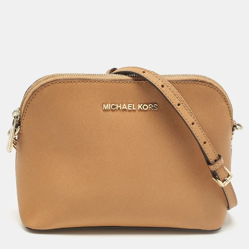 Quilted Leather Crossbody Bag in Cream for a Classic and Elegant AppearanceMichael Kors Tan Leather Cindy Crossbody Bag