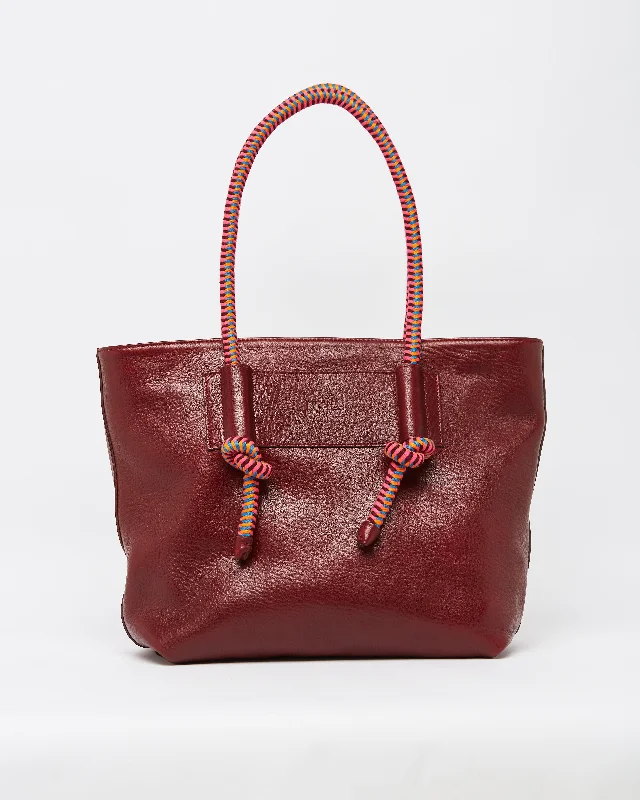 Metallic Shoulder Bag in Gold for Special OccasionsWeekend Burgundy Hypnotic